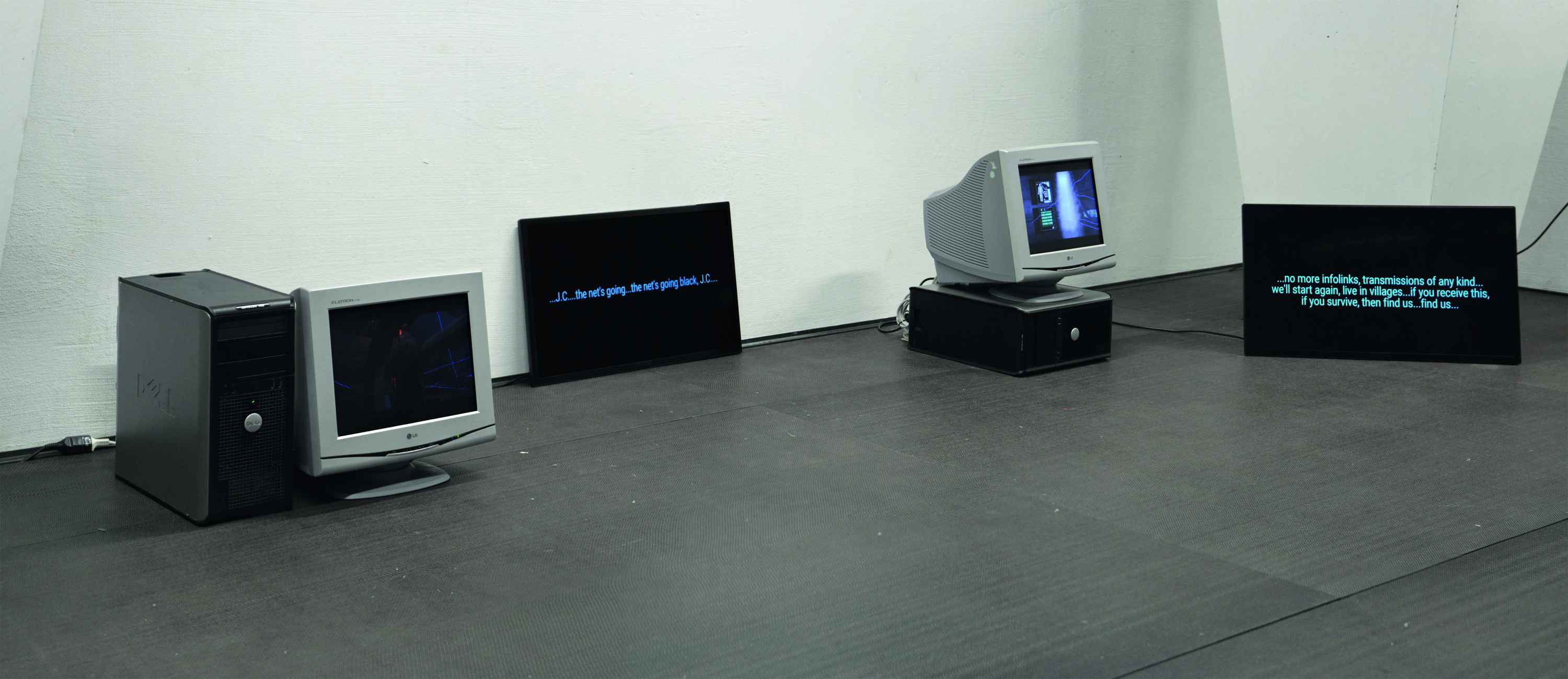 Marian Mayland, New Dark age. (2015, exhibition view Institut Kunst, HGK Basel)